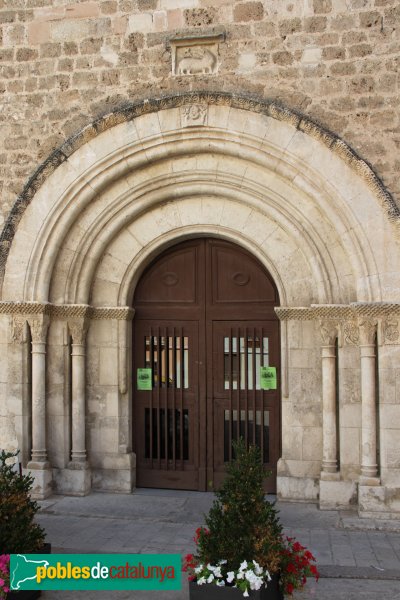 Sant Pere de Riudebitlles - Església, portada romànica