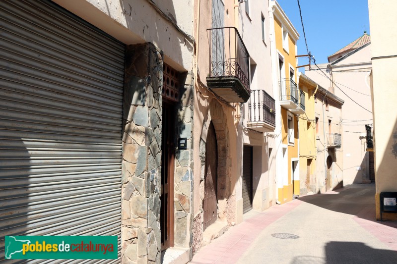 Puigpelat - Carrer Major