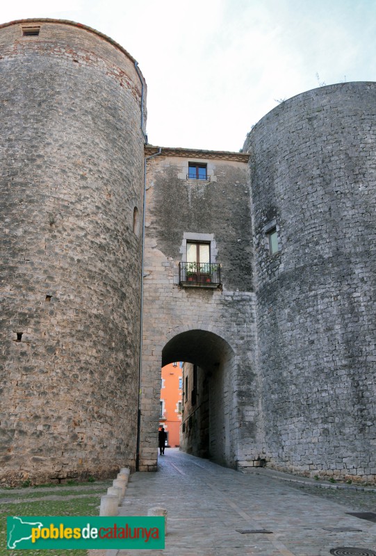 Girona - Portal de Sobreportes