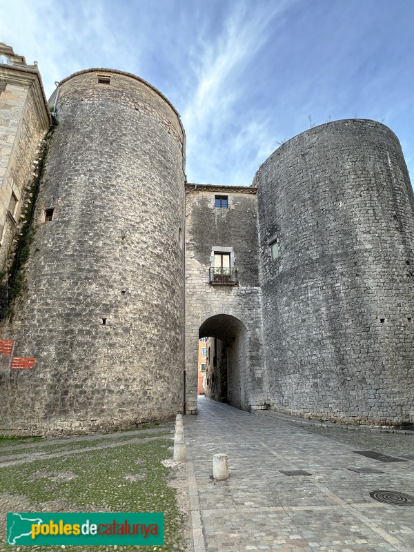 Girona - Portal de Sobreportes