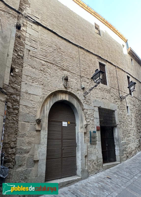 Girona - Casa Cartellà (Convent dels Caputxins). Façana del carrer la Força