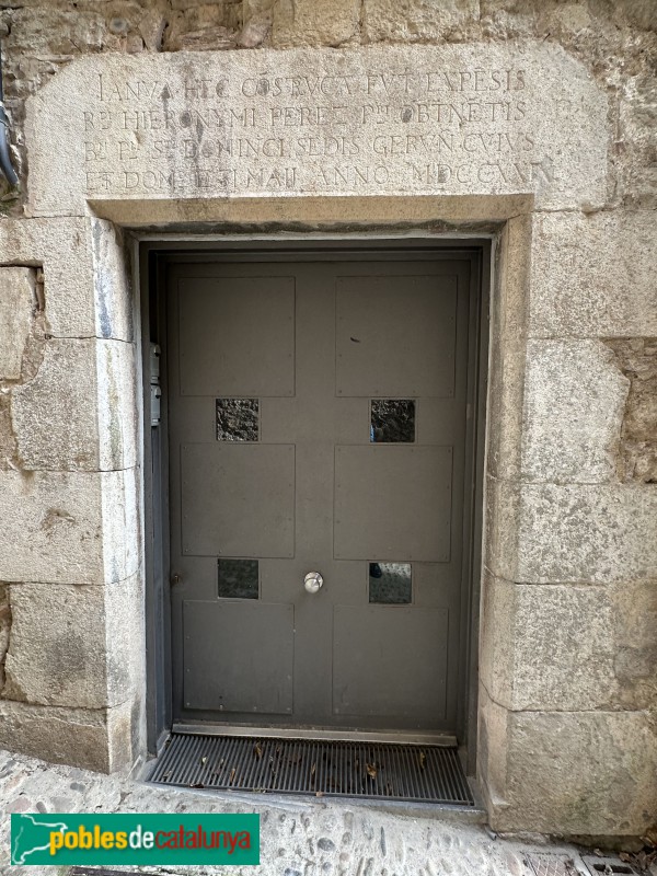 Girona - Carrer dels Alemanys. Llinda de Jeroni Pérez