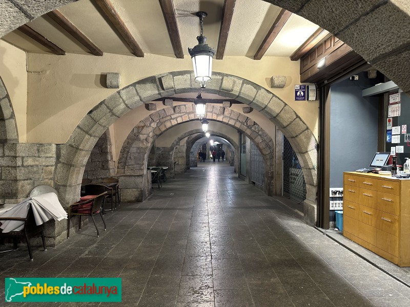 Girona - Rambla de la Llibertat. Porxos