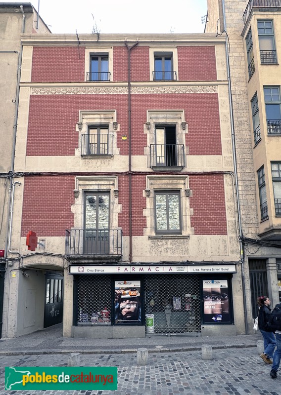 Girona - Casa Miguel Gómez. Façana Pujada de Sant Feliu