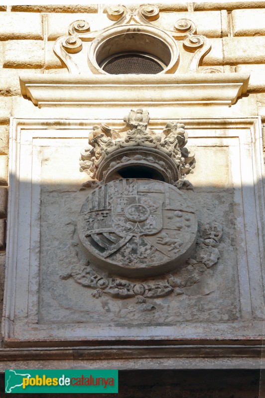 Girona - Seminari Diocesà. Escut dels Àustries