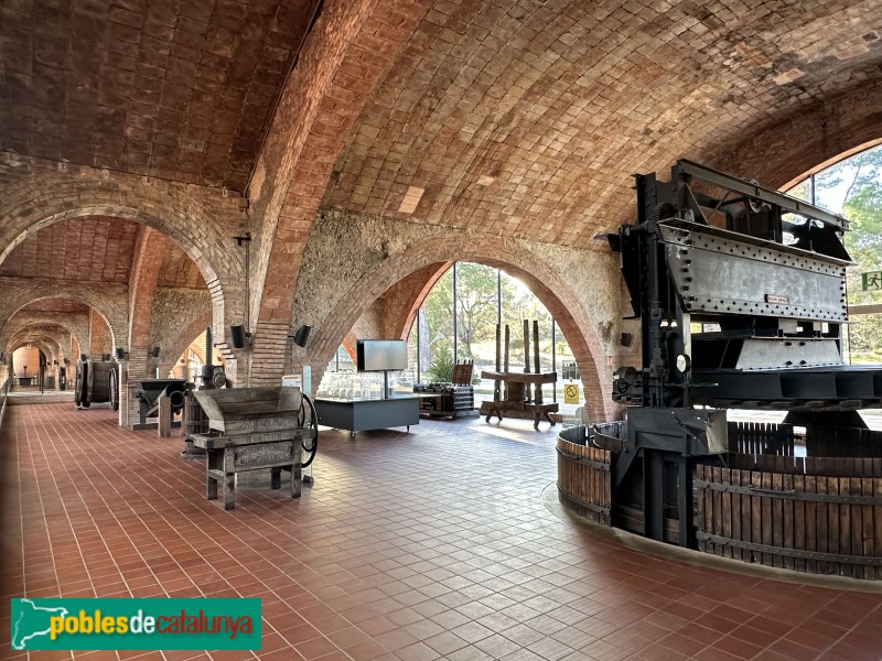 Sant Sadurní d'Anoia - Caves Codorníu