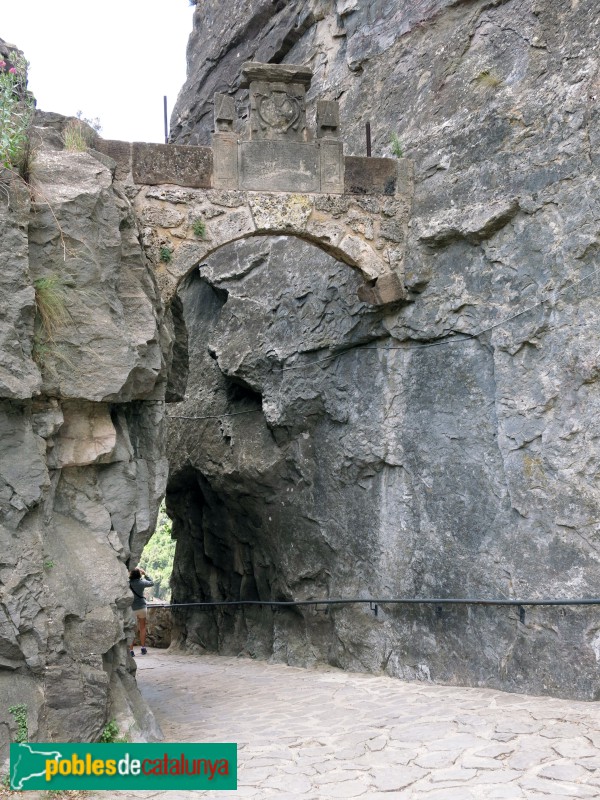 Bigues i Riells del Fai - Pas de la Foradada (Sant Miquel del Fai)