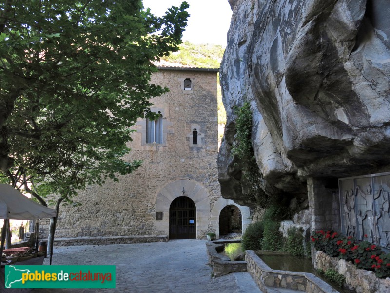 Bigues i Riells del Fai - Monestir de Sant Miquel el Fai. Casa del Prior