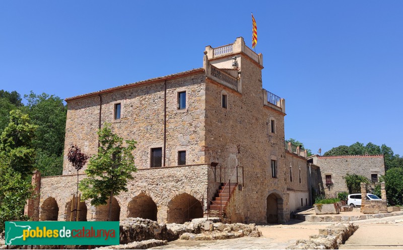 Sant Miquel de Fluvià - Antiga Rectoria