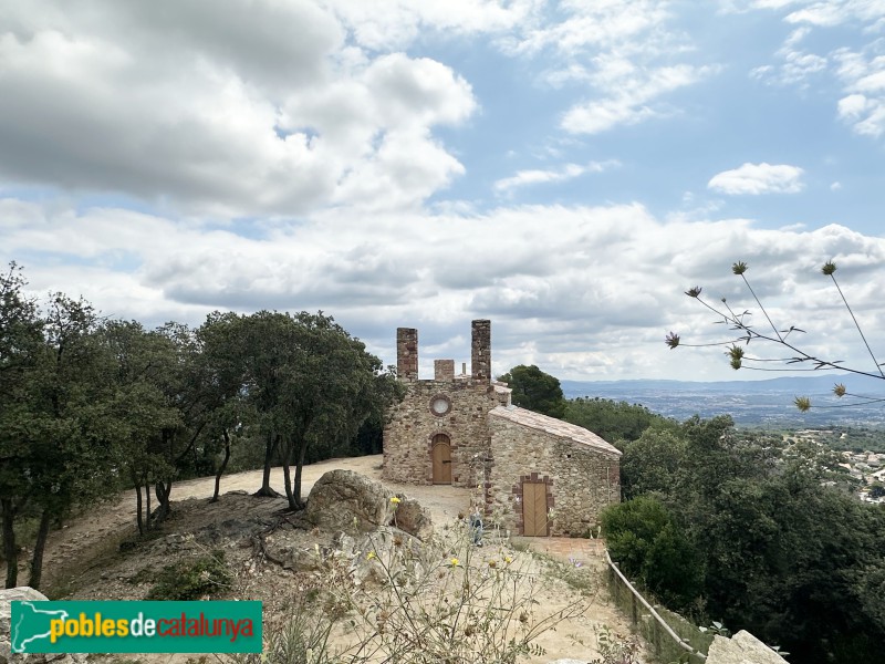 Bigues i Riells del Fai - Capella de Sant Mateu (Castell de Montbui)