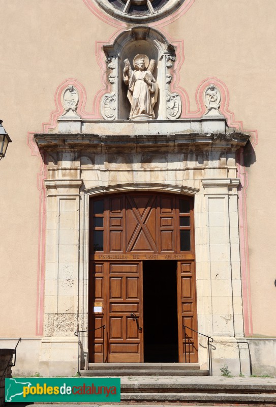 Tona - Església de Sant Andreu. portada