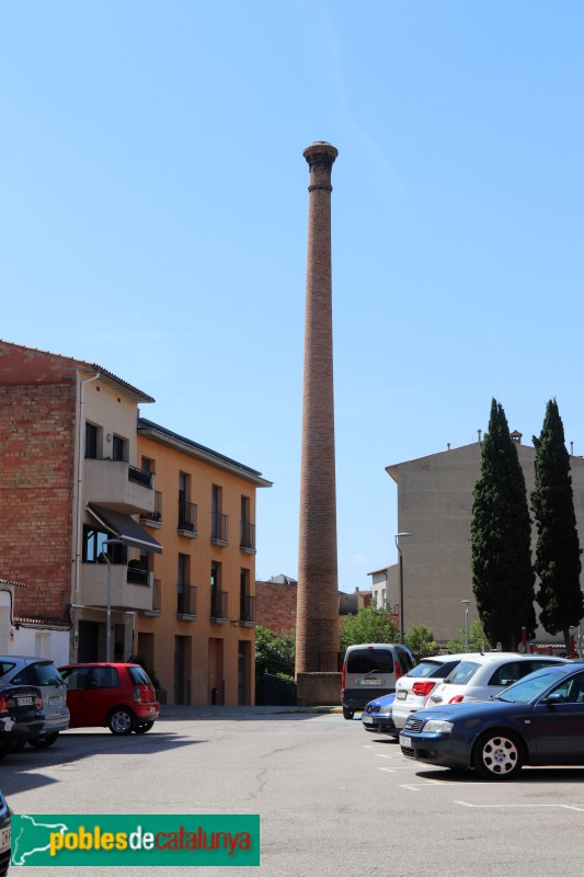 Tona - Xemeneia de la fàbrica Codina