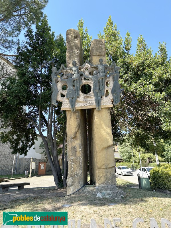 Tona - Monument Ciutat Pubilla de la Sardana