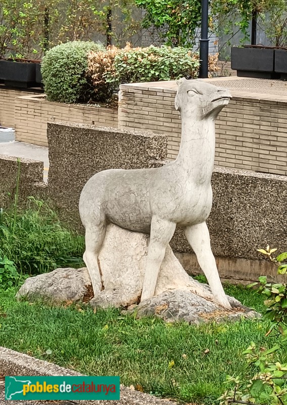 Barcelona - Escultures d'animals als Jardins Vicens Vives