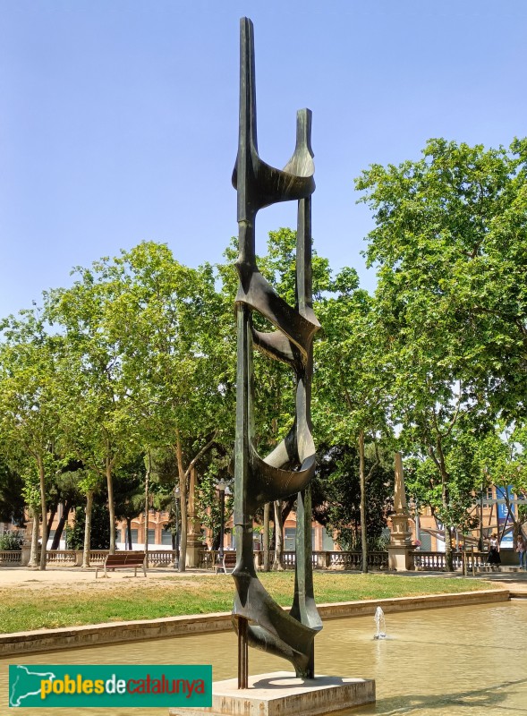 Barcelona - Escultura Homenatge al treball