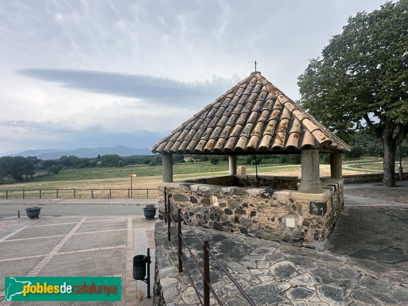 Bescanó - Sant Andreu d'Estanyol. Comunidor