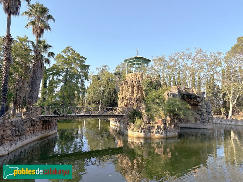 Cambrils - Parc Samà. Canal i cascada