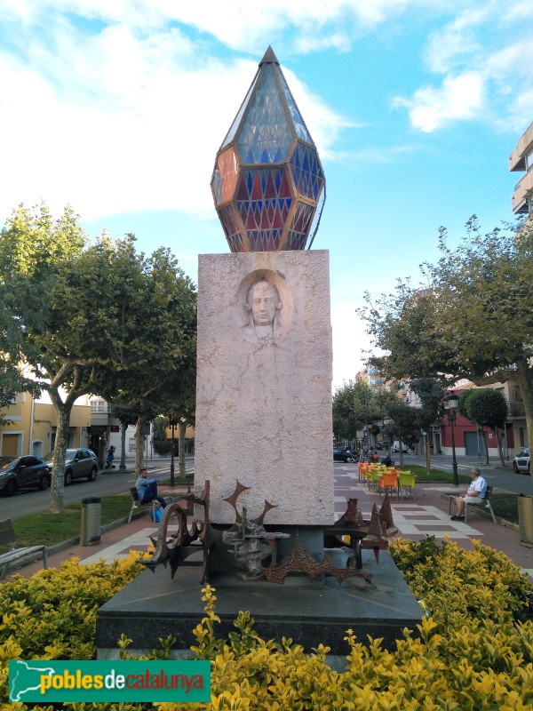 Cambrils - Monument a Antoni de Gimbernat