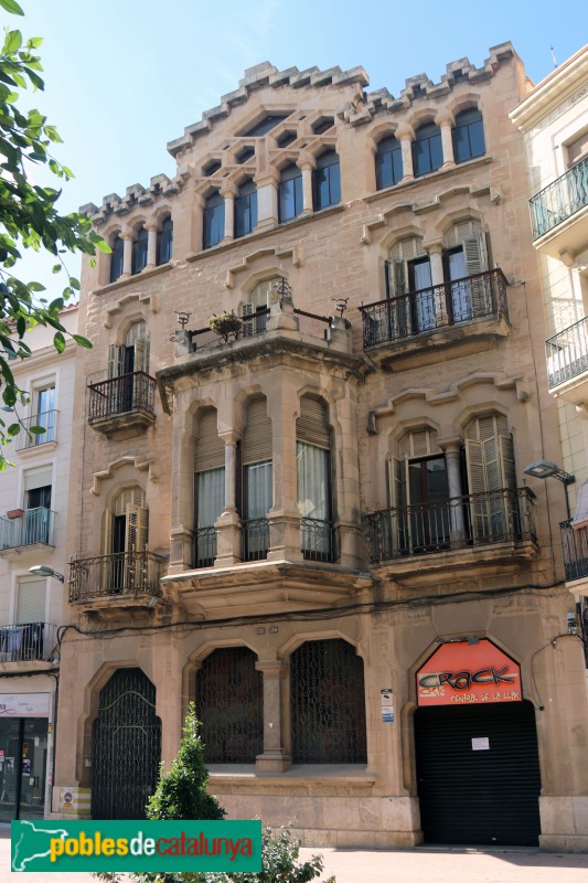 Reus - Raval de Santa Anna, 32-34 (Casa Serra)