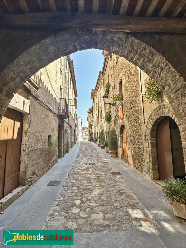 Anglès - Carrer d'Avall