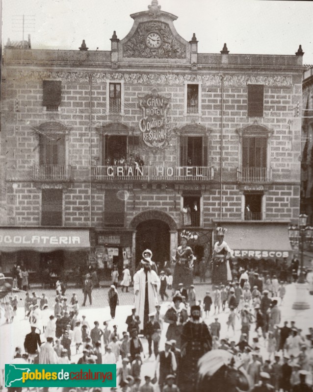 Reus - Hotel Continental, que ocupava el lloc del Banc de Bilbao, 1910