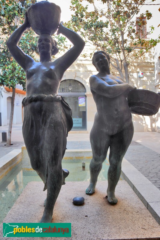 Reus - Escultura <i>Les Bugaderes</i>