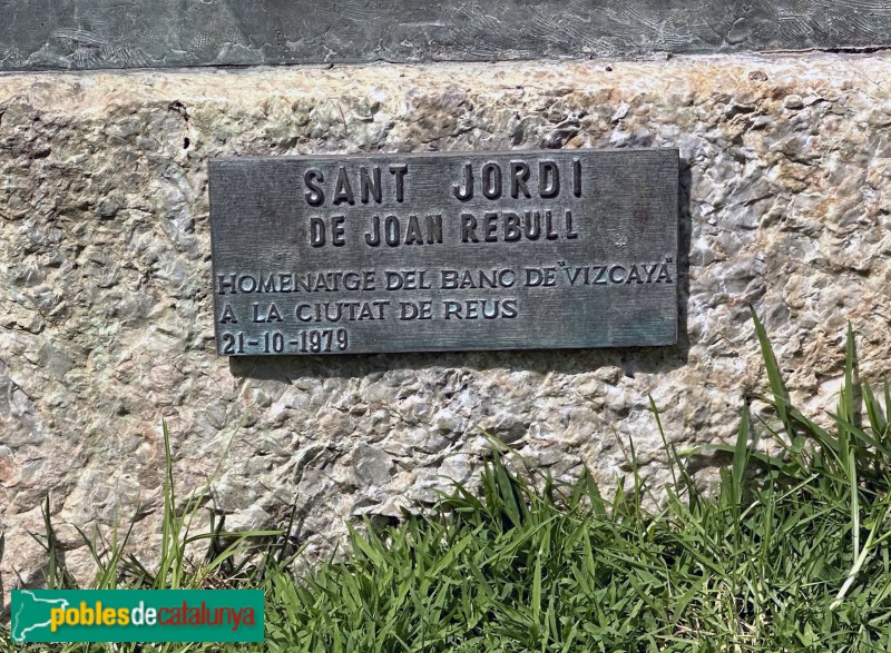 Reus - Escultura Sant Jordi amb cota de malla</i>