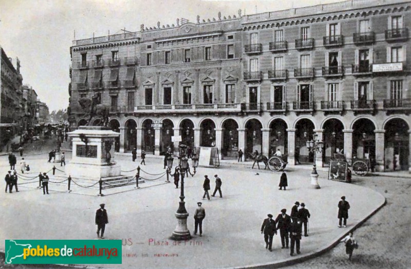 Reus - Teatre Fortuny i cases Suqué i Beringola. Postal antiga