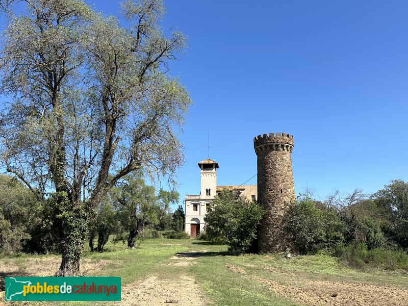 Llambilles - Torre de Llambilles i mas Robert