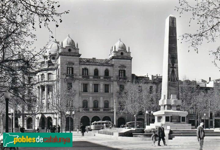 Reus - Cementiri. L'obelisc, al seu emplaçament original