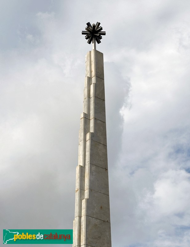 Riudoms - Monument a Gaudí