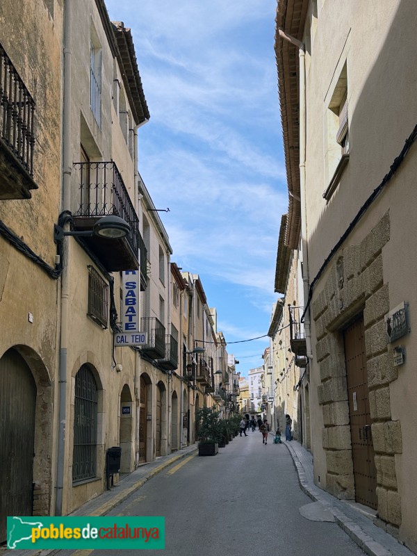 Vinyols i els Arcs - Carrer Major