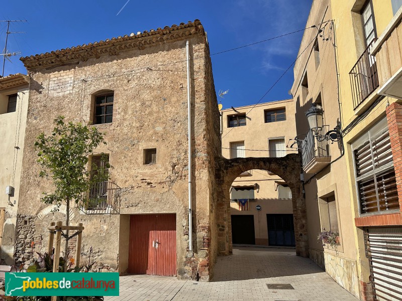 Montbrió del Camp - Portal del Capuig