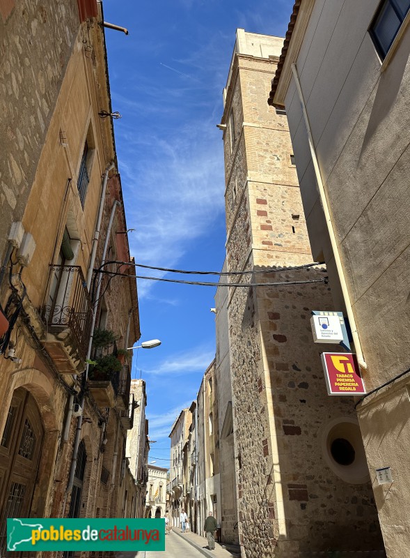 Montbrió del Camp - Nucli antic. Carrer Major