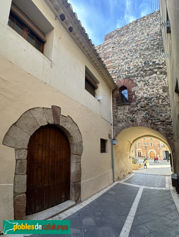 Montbrió del Camp - Nucli antic. Carrer de la Closa