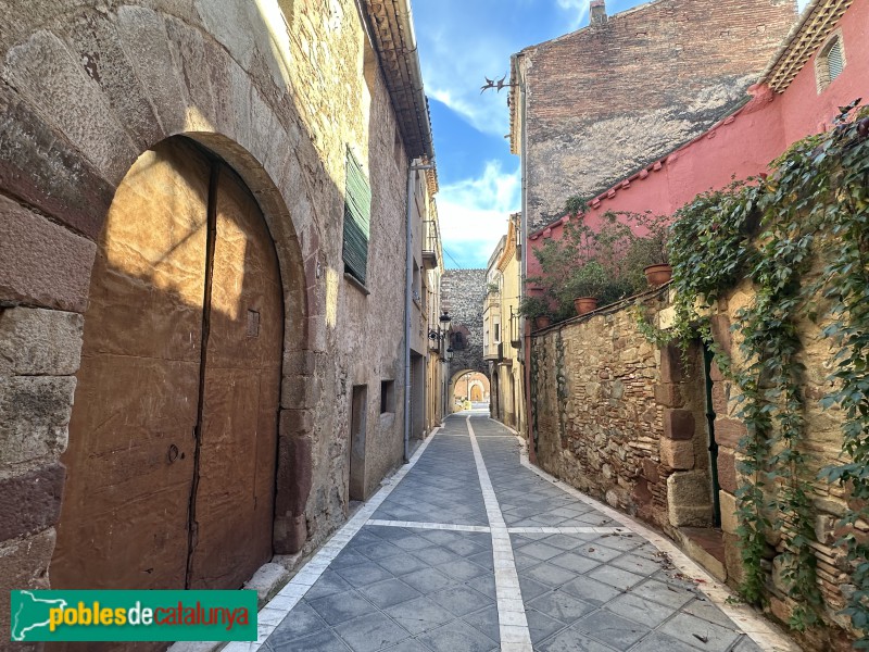 Montbrió del Camp - Nucli antic. Carrer de la Closa