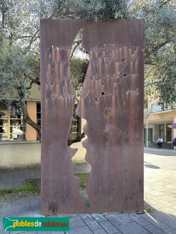 Salt - Escultura <i>Matrimoni i carrera</i>