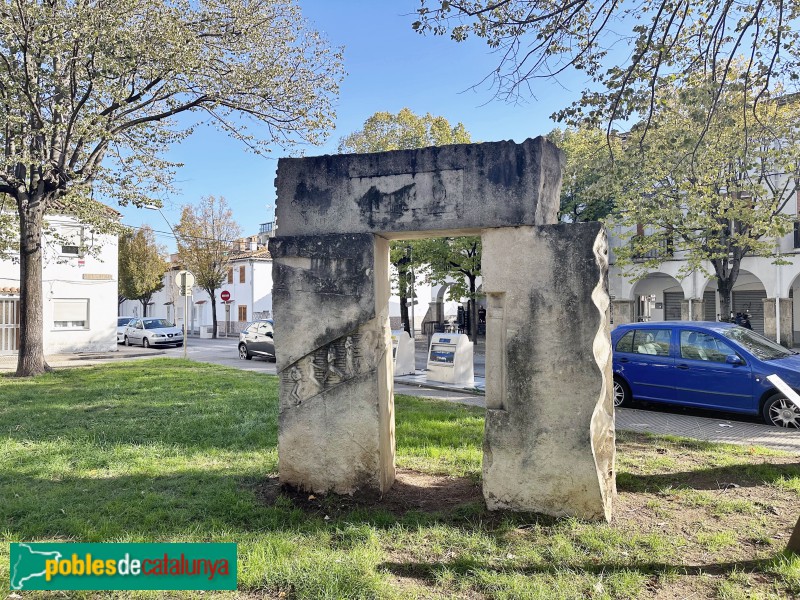 Salt - Escultura <i>Cinquanta aniversari</i>