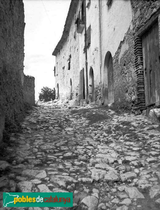 Un carrer de Castellvell del Camp