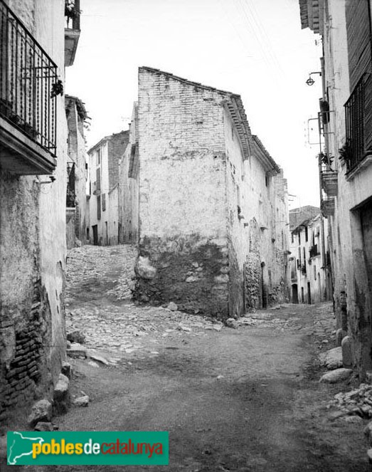 Un carrer de Castellvell del Camp