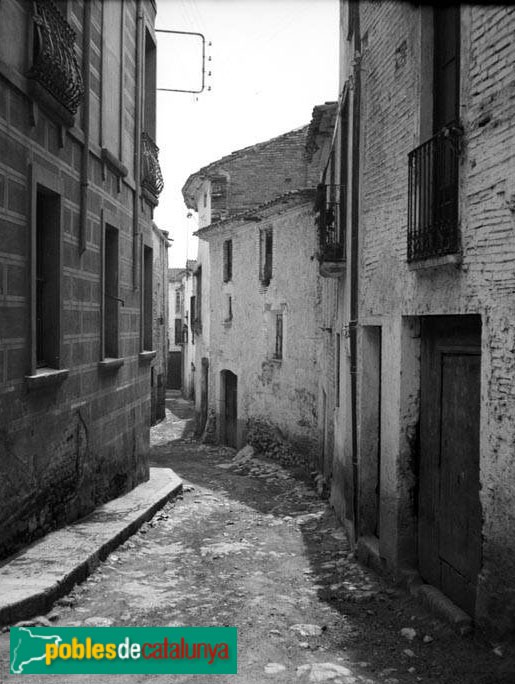 Un carrer de Castellvell del Camp